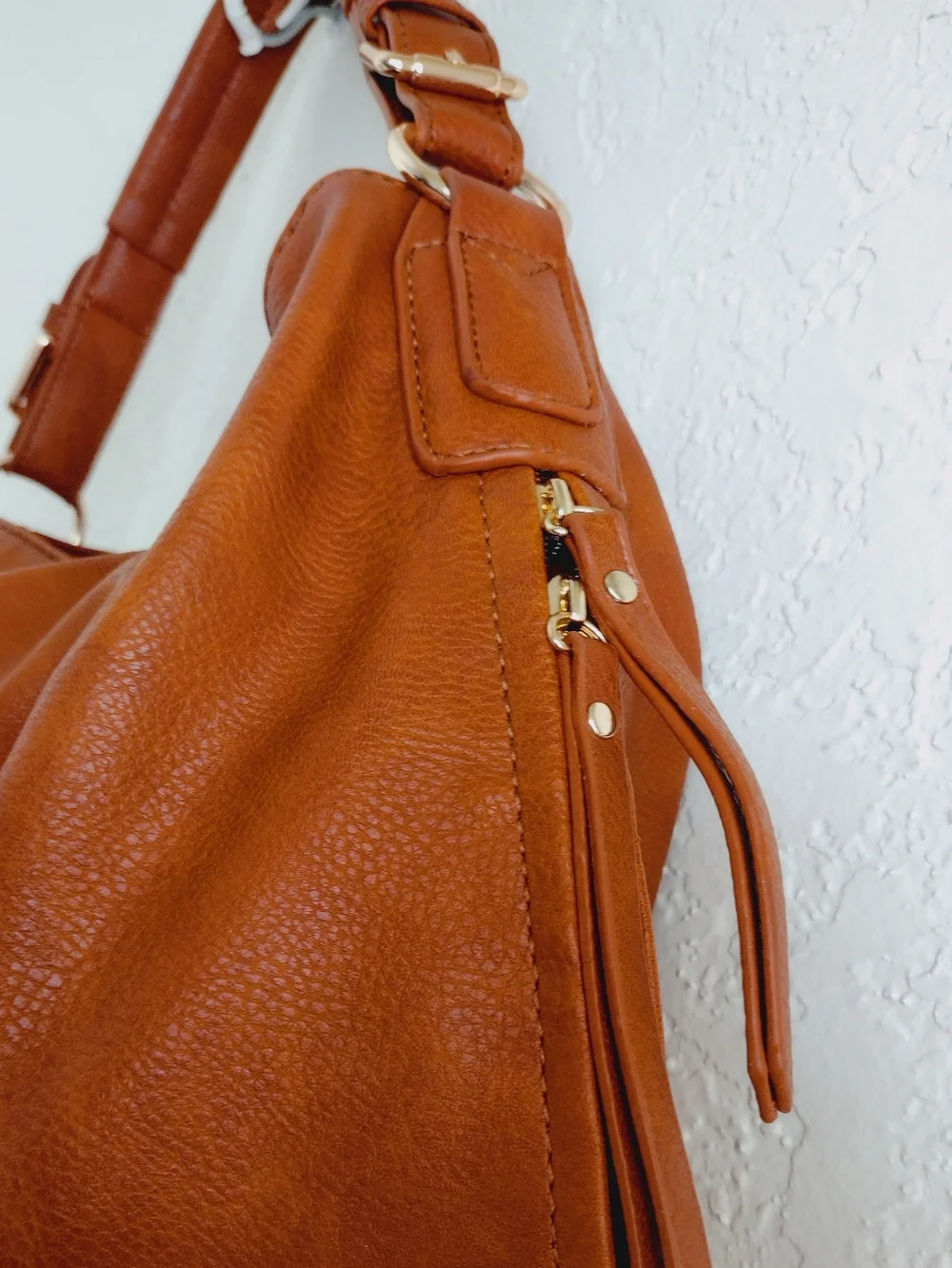 Wrangler Women's Brown Leather Hobo Bag New